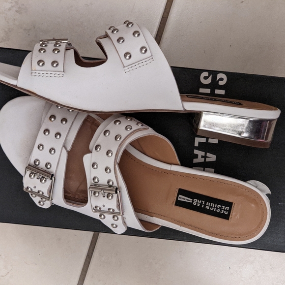 Studded sandals - Picture 2 of 4